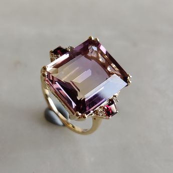 Vintage Purple Cubic Glass Ring-EllyBoutique