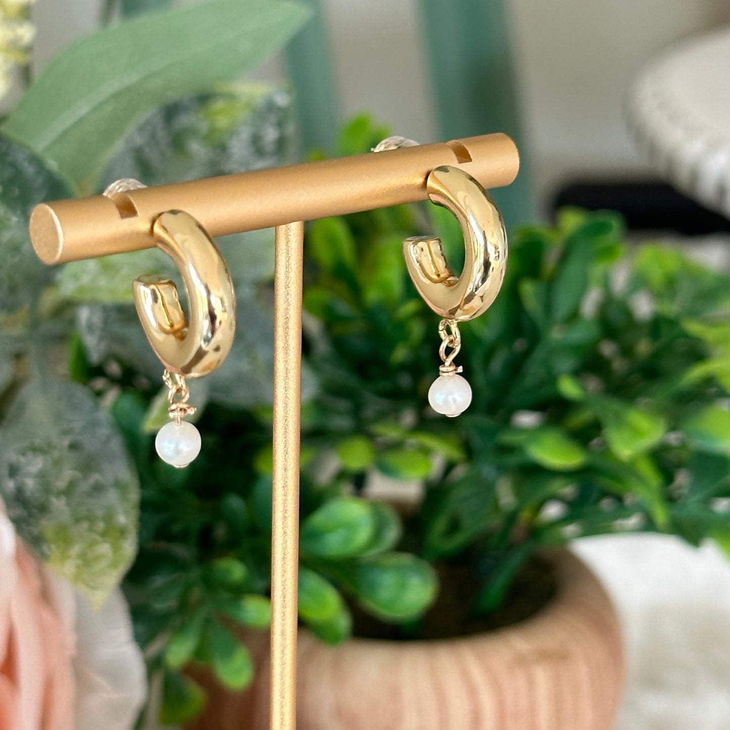 Ileana Thick Hoop Pearl Earrring-EllyBoutique