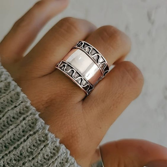 Vintage Silvered Form Ring-EllyBoutique
