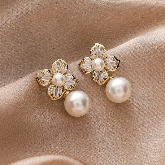 Crystal Flower Earrings with Pearls in Gold-EllyBoutique