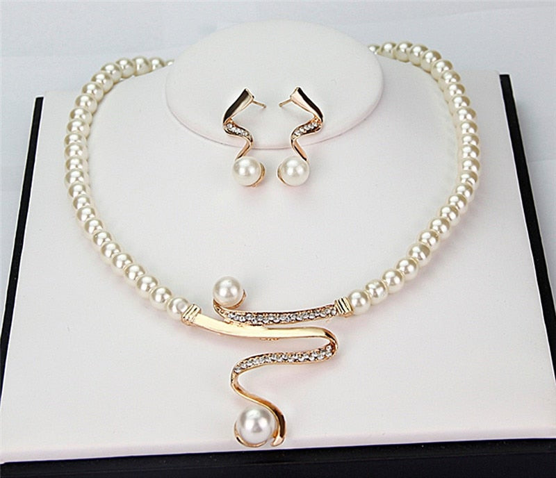 Natural Pearl Necklace + Earrings Set-EllyBoutique