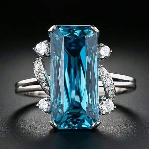 Vintage Rectangular Zirconia Silver Ring-EllyBoutique