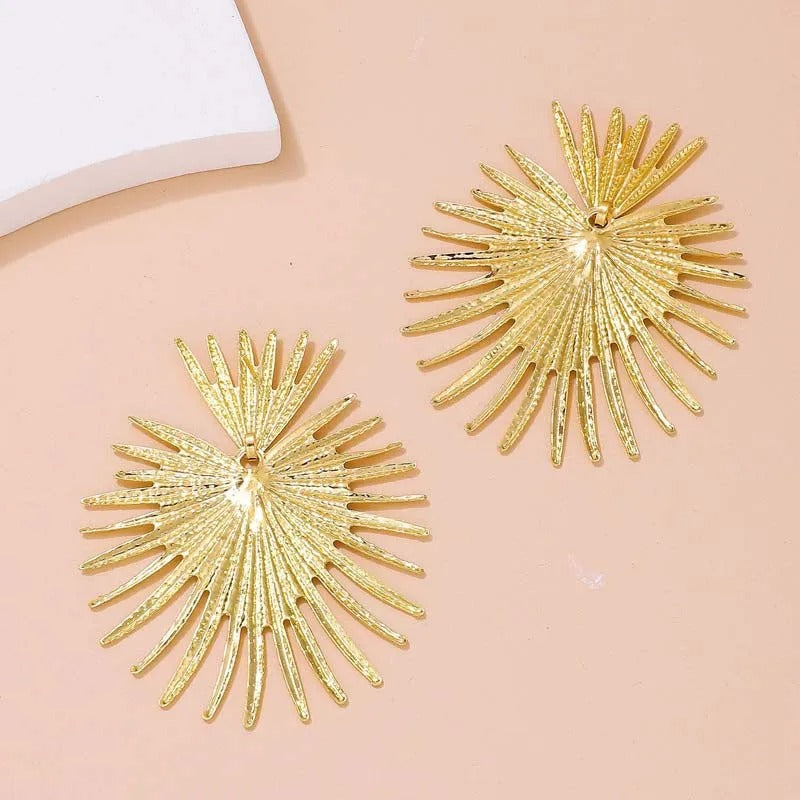 Gold Eye-catching Sunburst Texture Earrings-EllyBoutique