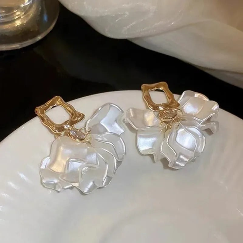 Vintage Gold Frame White Pearl Flower Earrings-EllyBoutique