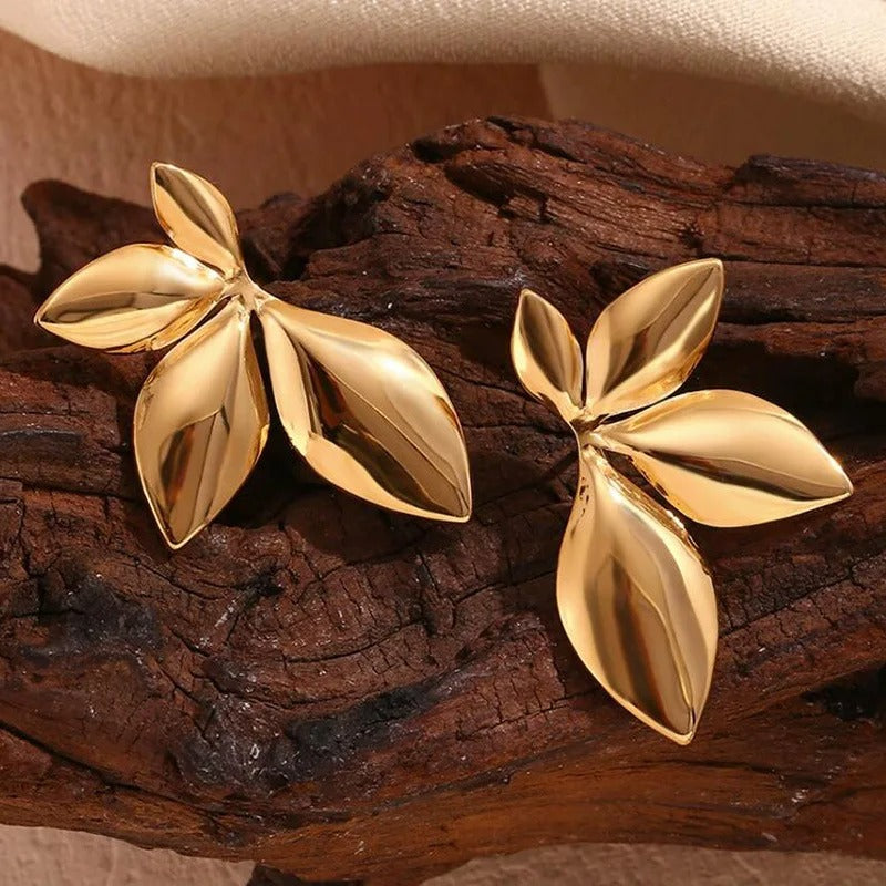 Vintage Gold Petal-Inspired Leaf Earrings-EllyBoutique