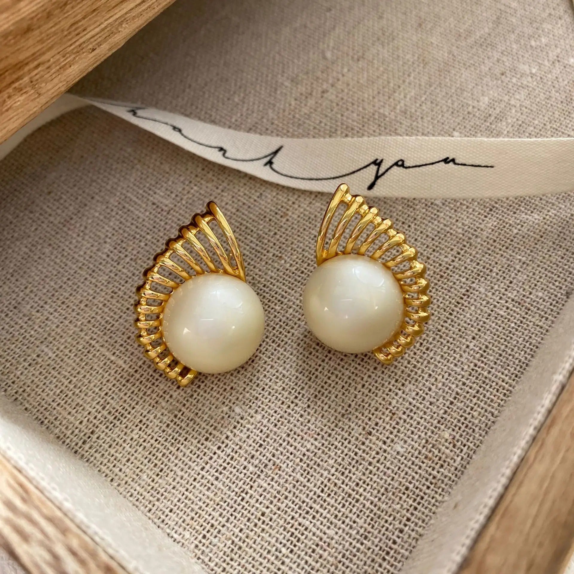 Gold Radiant White Round Pearl Earrings-EllyBoutique