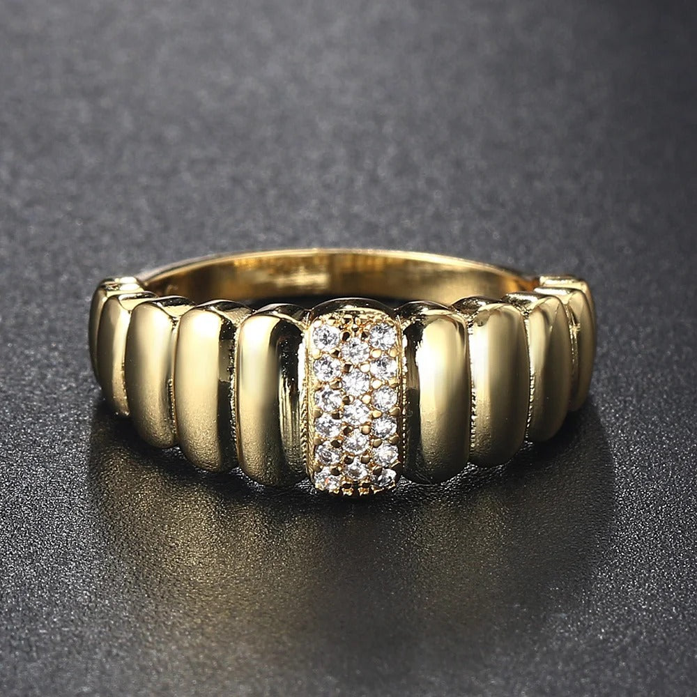 Vintage Gold Sparkling Diamond Inlay Ring-EllyBoutique