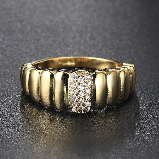 Vintage Gold Sparkling Diamond Inlay Ring-EllyBoutique