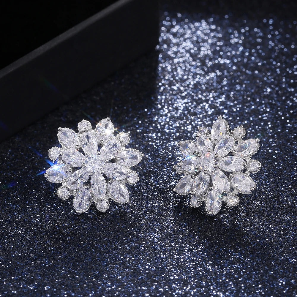 Vintage Crystal Flower Silver Earrings-EllyBoutique