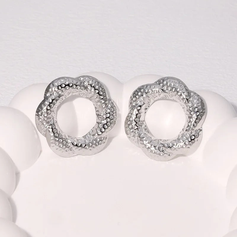 Vintage Silver Hammered Flower Earrings-EllyBoutique