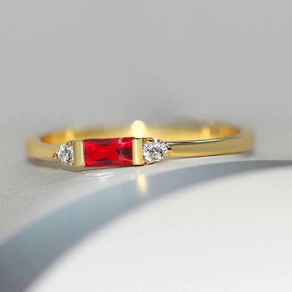 Gold Red Center Stone & Sparkling Ring-EllyBoutique