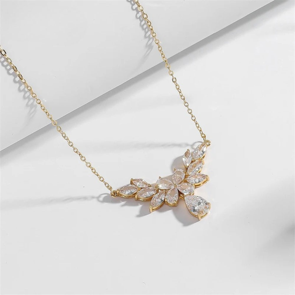 Vintage Floral Sparkle Gold Necklace-EllyBoutique