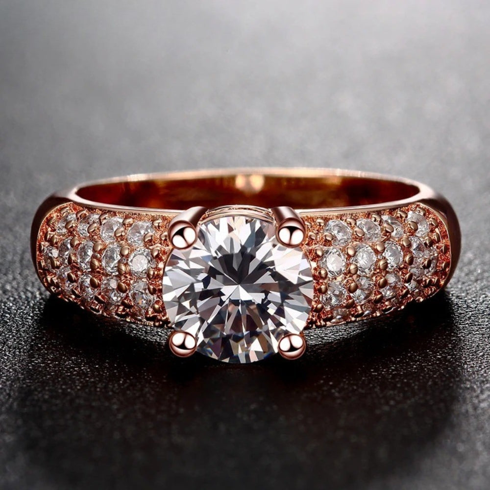 Rose Gold Round Cut Stone Pave Ring-EllyBoutique